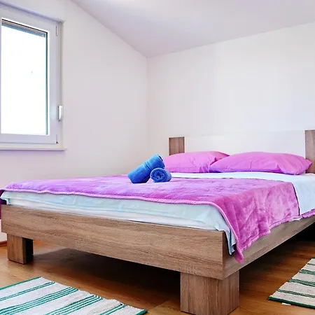 Charming In Mulo, Great Place In Dalmatia For Family Vacation דירה ורסי