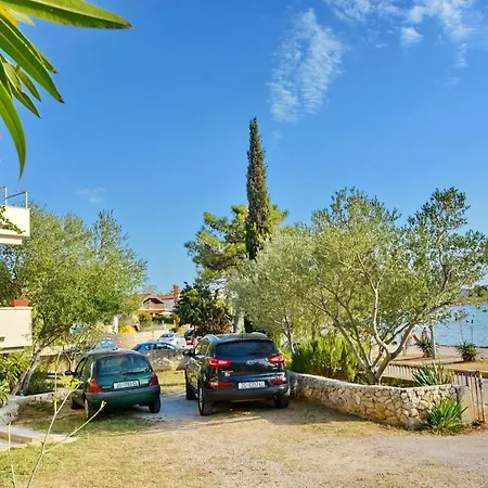 Charming In Mulo, Great Place In Dalmatia For Family Vacation Vrsi