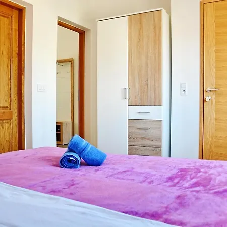 Charming In Mulo, Great Place In Dalmatia For Family Vacation דירה *