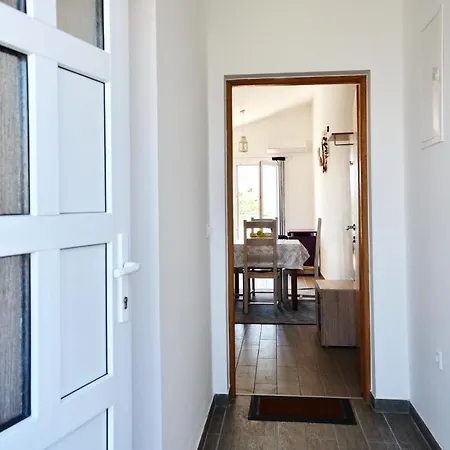 Charming In Mulo, Great Place In Dalmatia For Family Vacation *